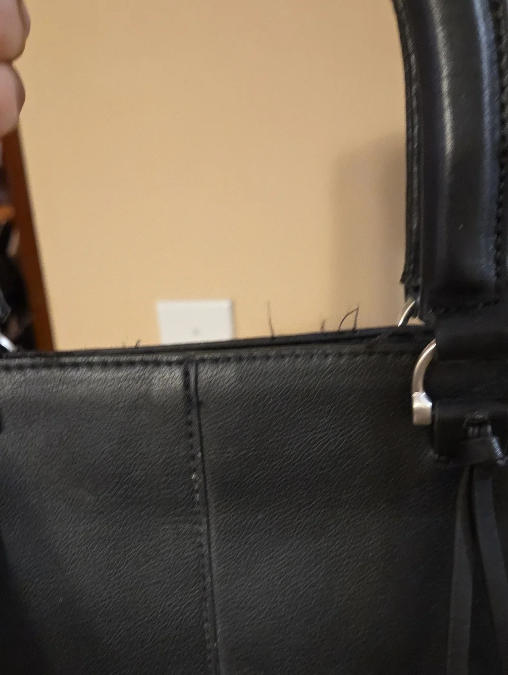 Universal Thread Handbag - Picture 7 of 7